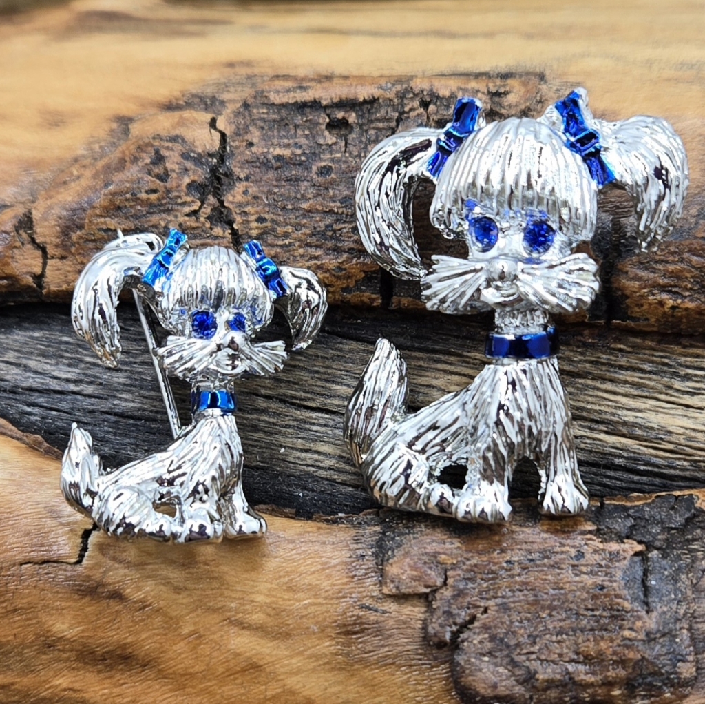 Gerrys Dog Brooch Set Silver Tone With Royal Blue Eyes Collars Bows Nwot 19$